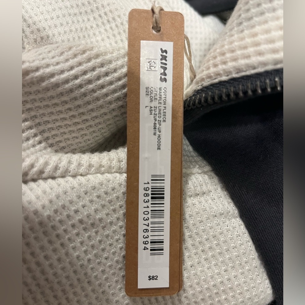 Grey (Ash) and WhiteSKIMS Waffle Lined Zip-Up Hoodie - Picture 6 of 7